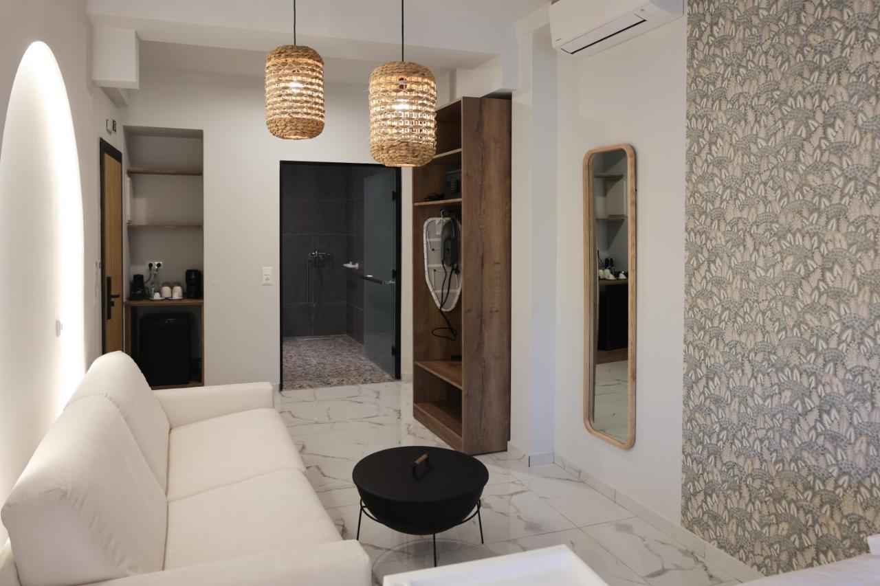 העיירה סקיאתוס Uphill Unique Boutique Suites מראה חיצוני תמונה