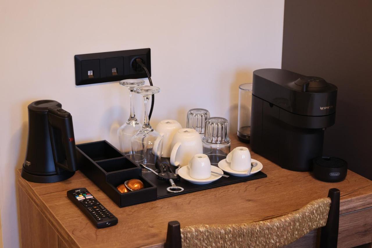 העיירה סקיאתוס Uphill Unique Boutique Suites מראה חיצוני תמונה