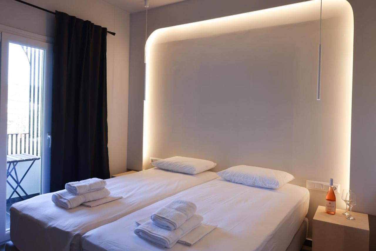 העיירה סקיאתוס Uphill Unique Boutique Suites מראה חיצוני תמונה
