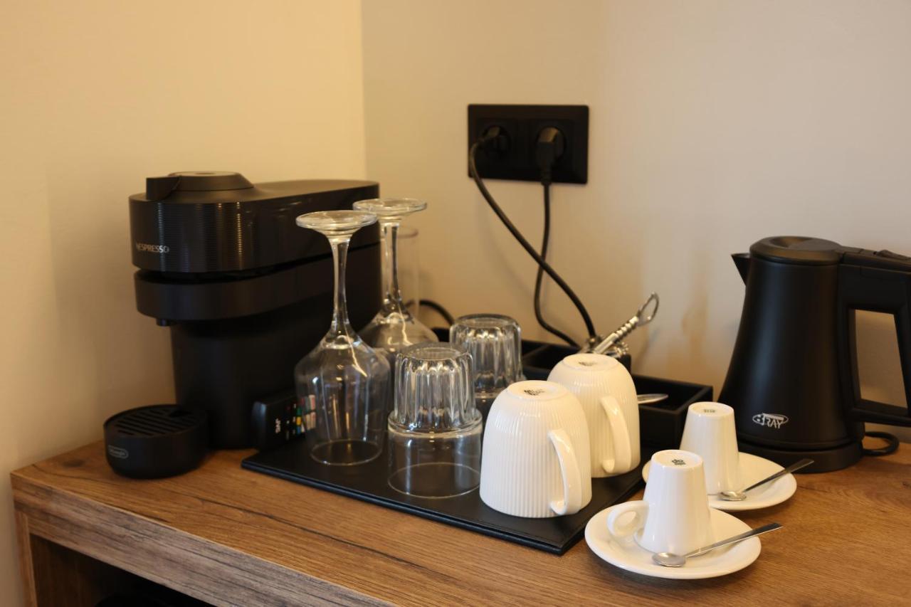 העיירה סקיאתוס Uphill Unique Boutique Suites מראה חיצוני תמונה