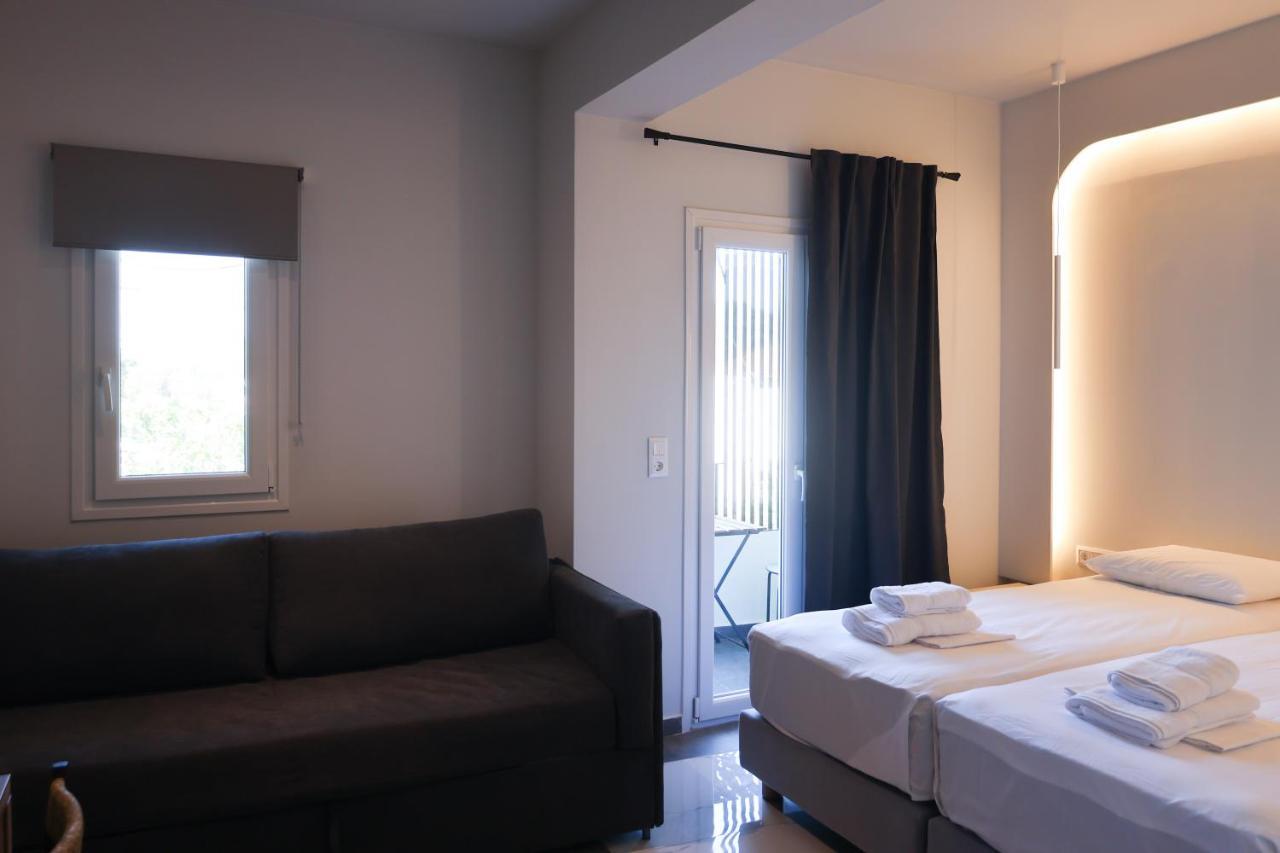 העיירה סקיאתוס Uphill Unique Boutique Suites מראה חיצוני תמונה