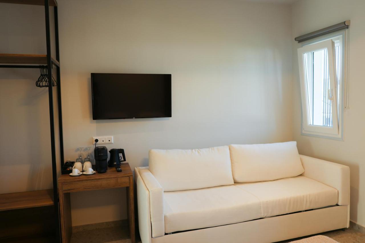העיירה סקיאתוס Uphill Unique Boutique Suites מראה חיצוני תמונה