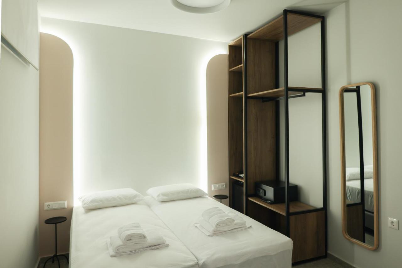 העיירה סקיאתוס Uphill Unique Boutique Suites מראה חיצוני תמונה